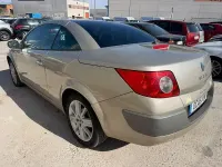 Usado Renault Mégane Authentique 110 CV (80 kW) 2005 Gris