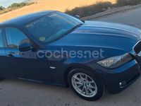 Usado BMW 318 Sport Line 143 CV (105 kW) 2012 Azul Berlina