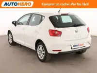 Usado Seat Ibiza Reference 90 CV (66 kW) 2017 Blanco Berlina