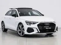 Usado Audi A3 Ambiente 150 CV (110 kW) 2021 Blanco Berlina