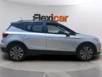 Usado Seat Arona Style 110 CV (80 kW) 2023 Blanco SUV
