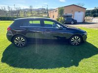Usado Mercedes A180 116 CV (85 kW) 2021 Negro Utilitario