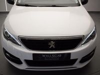 Usado Peugeot 308 Style 100 CV (73 kW) 2018 Blanco Berlina