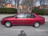 Usado Peugeot 306 90 CV (66 kW) 2001 Rojo Berlina