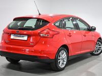 Usado Ford Focus Trend 125 CV (91 kW) 2017 Rojo Berlina