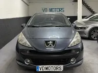 Usado Peugeot 207 90 CV (66 kW) 2007 Gris / plata Berlina