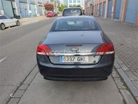 Usado Ford Focus Cabriolet Trend 100 CV (73 kW) 2008 Violeta / lila Descapotable