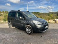 Usado Citroën Berlingo Feel 110 CV (80 kW) 2016 Gris / plata Monovolumen