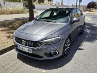 Usado Fiat Tipo Lounge 120 CV (88 kW) 2016 Gris / plata Berlina