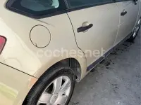 Usado Citroën C4 90 CV (66 kW) 2006 Beige Berlina
