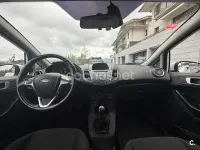 Usado Ford Fiesta Trend 75 CV (55 kW) 2016 Blanco Utilitario
