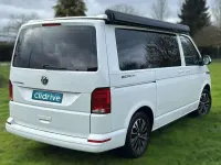 Usado VW California Beach 150 CV (110 kW) 2021 Blanco Van