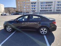 Usado Chevrolet Cruze LS 113 CV (83 kW) 2010 Negro Berlina
