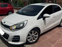 Usado Kia Rio 84 CV (61 kW) 2016 Blanco Utilitario
