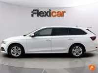 Usado Skoda Octavia Ambition 115 CV (84 kW) 2023 Blanco Familiar