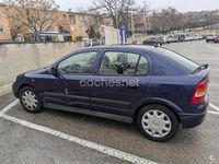 Usado Opel Astra 100 CV (73 kW) 1998 Azul Berlina