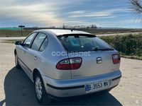 Usado Seat Leon Stella 110 CV (80 kW) 2000 Gris / plata Berlina