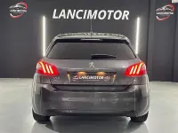 Usado Peugeot 308 Allure 110 CV (80 kW) 2020 Gris / plata Berlina