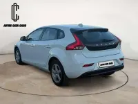 Usado Volvo V40 Kinetic 114 CV (83 kW) 2015 Blanco Utilitario