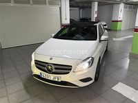 Usado Mercedes A180 Urban 109 CV (80 kW) 2015 Blanco Berlina