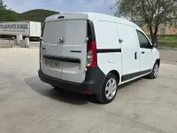 Usado Dacia Dokker Essentiel 107 CV (78 kW) 2021 Blanco Monovolumen