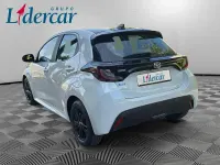 Usado Toyota Yaris Hybrid Business Edition 116 CV (85 kW) 2023 Blanco Berlina