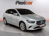 Usado Mercedes B180 116 CV (85 kW) 2019 Gris Monovolumen