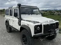 Usado Land Rover Defender S 122 CV (89 kW) 2009 Blanco Familiar