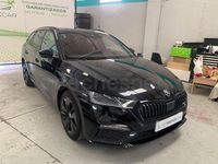 Usado Skoda Octavia RS 245 CV (180 kW) 2021 Negro Familiar