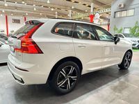 usado Volvo XC60 B4 R-Design AWD Aut.