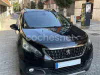 Usado Peugeot 2008 Allure 120 CV (88 kW) 2019 Negro SUV