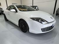 Usado Renault Laguna Coupé LIMITED 150 CV (110 kW) 2014 Blanco Coupe