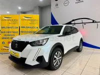 Usado Peugeot 2008 Active 131 CV (96 kW) 2023 Blanco SUV