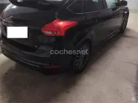 Usado Ford Focus ST-Line 120 CV (88 kW) 2018 Negro Berlina