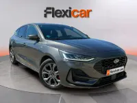Usado Ford Focus ST-Line 125 CV (91 kW) 2022 Gris Berlina