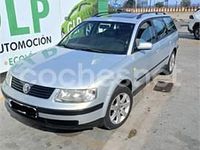 Usado VW Passat Comfortline 125 CV (91 kW) 1998 Gris / plata Familiar