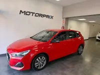 Usado Hyundai i30 GO! 120 CV (88 kW) 2018 Rojo Berlina