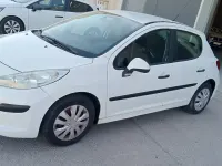 Usado Peugeot 207 70 CV (51 kW) 2009 Blanco Utilitario
