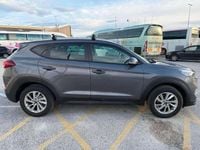Usado Hyundai Tucson Style 136 CV (100 kW) 2015 Gris SUV