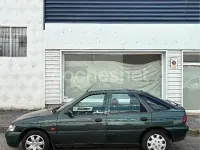 Usado Ford Escort 90 CV (66 kW) 1999 Verde Berlina