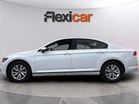 Usado VW Passat 122 CV (89 kW) 2020 Gris Berlina