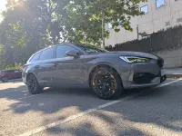 Usado Cupra Leon 245 CV (180 kW) 2020 Gris / plata Familiar