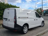 Usado VW Caddy Maxi 102 CV (75 kW) 2023 Blanco Monovolumen