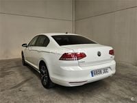 Usado VW Passat Advance 120 CV (88 kW) 2015 Blanco Berlina