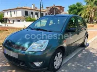 Usado Ford Fiesta Trend 68 CV (50 kW) 2003 Verde Utilitario