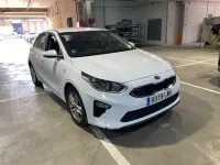 Usado Kia Ceed 136 CV (100 kW) 2021 Blanco Utilitario