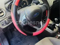 Usado Ford Fiesta Titanium 100 CV (73 kW) 2013 Rojo Berlina