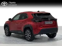 Używany Toyota Yaris Cross Active 130 KM (95 kW) 2025 Czerwony SUV