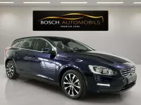 Usado Volvo V60 Summum 150 CV (110 kW) 2018 Azul Familiar