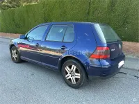 Usado VW Golf IV Highline 100 CV (73 kW) 2000 Azul Familiar